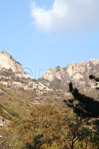 사람없음 JPG 포토 구름(자연) 나무 돌(바위) 바위(돌) 바위산 백그라운드 북한산 산 숲 식물 암벽 야외 주간 풍경(경치) 하늘