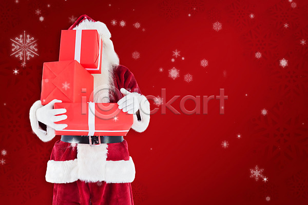 남자 노년 노인남자한명만 한명 JPG 앞모습 포토 해외이미지 눈꽃 들기 빨간색 산타클로스 상반신 선물상자 크리스마스 해외202004