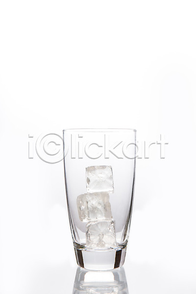 순수 시원함 추위 사람없음 JPG 포토 해외이미지 거울 냉동 반사 식기 얼음 유리 유리그릇 카피스페이스 컨테이너 투명 표면 해외202004 흰배경