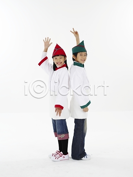 남자 동양인 두명 사람 소녀(어린이) 소년 어린이 어린이만 여자 초등학생 한국인 JPG 포토 가위(손동작) 가위바위보 누끼 모자(잡화) 빨간색 상반신 세로 스튜디오촬영 실내 요리사 전신 초록색 포즈 표정