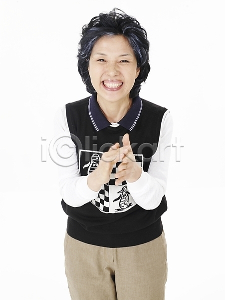 60대 노년 노인여자한명만 동양인 사람 여자 한국인 한명 JPG 포토 골프웨어 누끼 미소(표정) 박수 상반신 세로 스튜디오촬영 실내 실버(노인) 할머니
