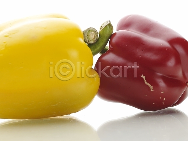 신선 사람없음 JPG 근접촬영 포토 가로 노란색 농작물 두개 빨간색 스튜디오촬영 식재료 실내 음식 채소 파프리카 피망