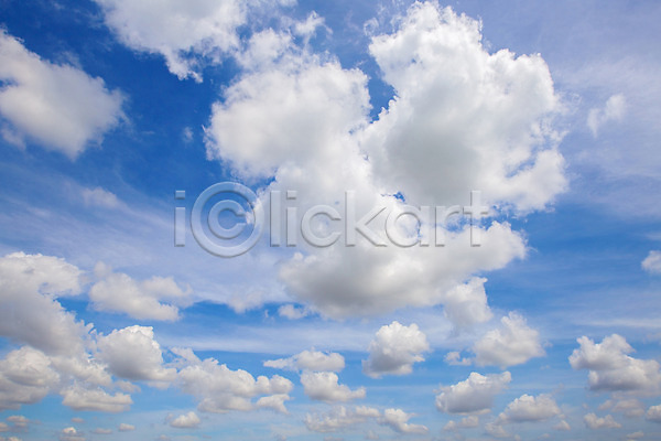 분위기 사람없음 JPG 포토 해외이미지 구름(자연) 날씨 내추럴 디자인 맑음 백그라운드 봄 빛 솜털 야외 여름(계절) 자연 천국 추상 파란색 풍경(경치) 하늘 해외202004 햇빛 환경 흰색