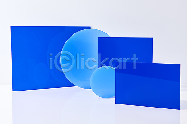 사람없음 JPG 포토 반투명 백그라운드 빛 사각형 스튜디오촬영 실내 아크릴 여러개 원형 조각 조명 파란색