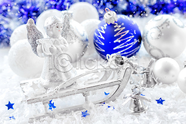 새로움 축하 사람없음 JPG 포토 해외이미지 12월 겨울 공 눈송이 디자인 묘사 백그라운드 별 빛 은색 장식 장식볼 천사 축제 크리스마스 파란색 해외202004 흰색