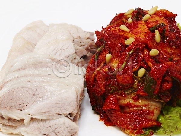 사람없음 JPG 포토 김치 돼지고기 보쌈 상추 스튜디오촬영 야식 요리 음식 한국 한식