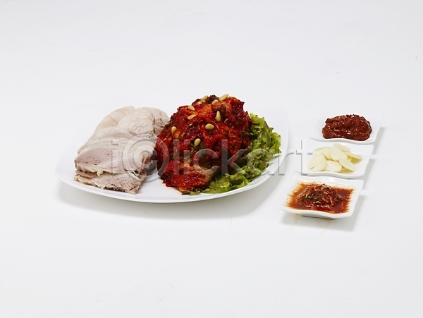 사람없음 JPG 포토 그릇 김치 누끼 돼지고기 보쌈 상추 스튜디오촬영 야식 요리 음식 접시 한국 한식