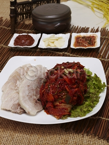 사람없음 JPG 포토 그릇 김치 보쌈 실내 야식 요리 음식 접시 한국 한식