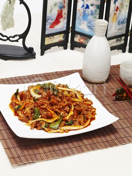 사람없음 JPG 포토 그릇 볶음 술병 스튜디오촬영 안주 야식 오돌뼈 요리 음식 접시 한국 한식