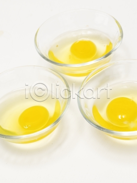 사람없음 JPG 포토 계란 그릇 노른자 믹싱볼 생란 스튜디오촬영 식재료 실내 알 음식 흰자