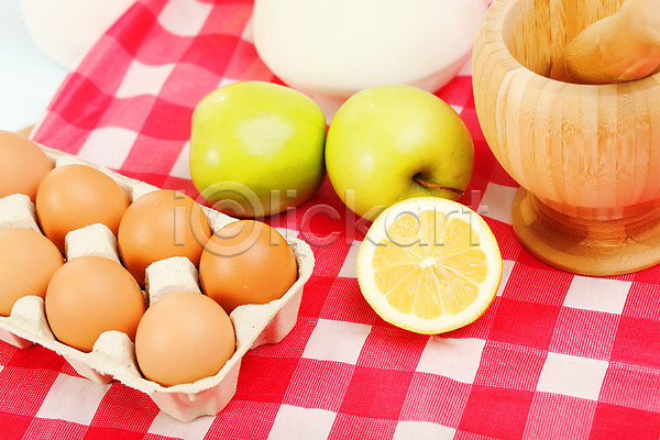 신선 준비 사람없음 JPG 포토 해외이미지 갈색 건강 계란 껍질 날것 내추럴 노른자 백그라운드 상품 유기농 음식 해외202004 흰색