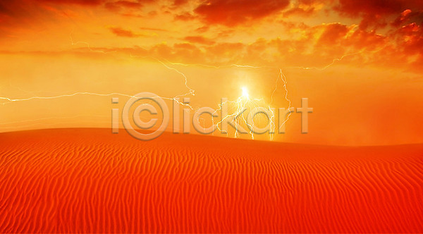 건조 뜨거움 사람없음 JPG 포토 해외이미지 노란색 뇌우 두바이 맑음 모래언덕 백그라운드 번개 빛 빨간색 사막 사하라 수평선 야외 일몰 일출 자연 태양 풍경(경치) 하늘 해외202004 황무지 황혼