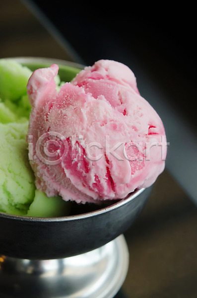 달콤 사람없음 JPG 포토 해외이미지 디저트 딸기 분홍색 아이스크림 음식 초록색 해외202004 흰색