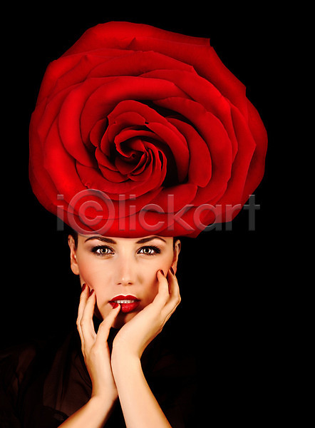 고급 섹시 열정 화려 백인 사람 여자 한명 JPG 포토 해외이미지 검은색 고립 관능적 꽃 꽃무늬 디자인 모델 발렌타인데이 백그라운드 빨간색 슛 스타일 식물 얼굴 유럽 유행 입술 장미 표현 해외202004 헤어스타일