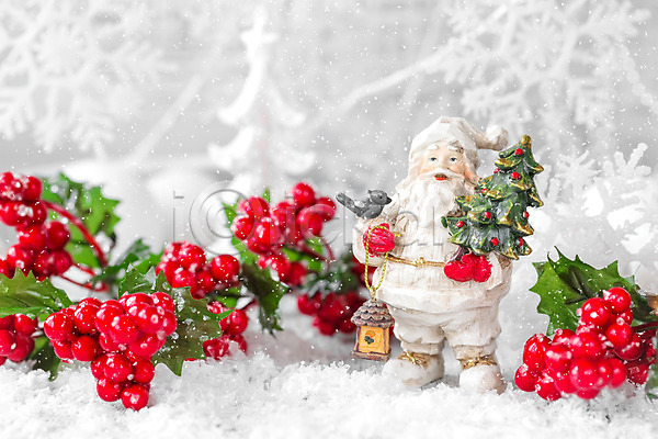새로움 행복 사람없음 JPG 포토 해외이미지 12월 겨울 공 눈송이 디자인 백그라운드 빨간색 산타클로스 열매 은색 장식 장식볼 전통 축제 크리스마스 해외202004 흰색