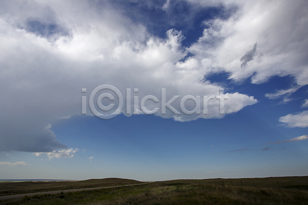 위험 사람없음 JPG 포토 해외이미지 구름(자연) 날씨 내추럴 뇌우 야외 어둠 여름(계절) 자연 장면 폭풍 폭풍우 풍경(경치) 하늘 해외202004