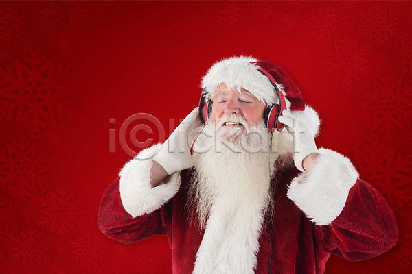 남자 노년 노인남자한명만 한명 JPG 앞모습 포토 해외이미지 눈감음 듣기 빨간색 산타클로스 상반신 크리스마스 해외202004 헤드폰