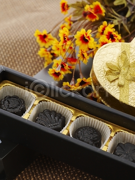 사람없음 JPG 포토 기념일 꽃 디저트 발렌타인데이 상자 선물 음식 초콜릿 포장