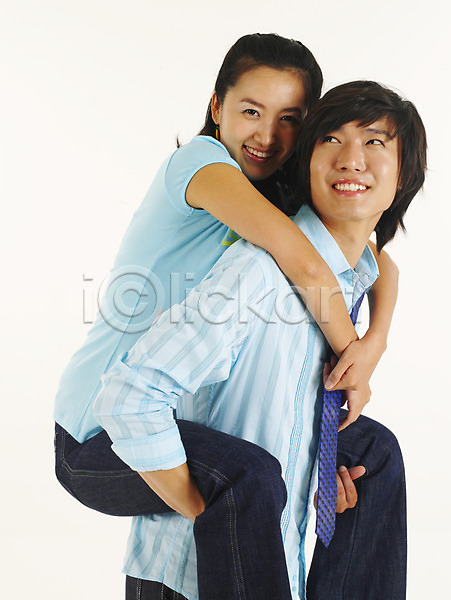 사랑 청춘(젊음) 행복 20대 남자 두명 사람 성인만 여자 청년만 한국인 JPG 포토 모델 미소(표정) 스튜디오촬영 웃음 커플 포즈 표정 한쌍