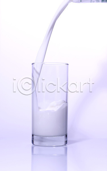 사람없음 JPG 포토 붓기 실내 우유 유제품 음료 잔 흰우유