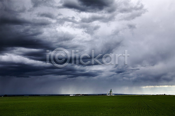 위험 사람없음 JPG 포토 해외이미지 구름(자연) 날씨 내추럴 농장 뇌우 야외 어둠 여름(계절) 자연 폭풍 폭풍우 풍경(경치) 하늘 해외202004
