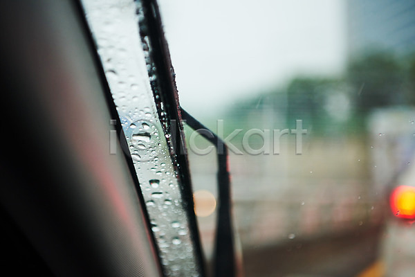 사람없음 JPG 아웃포커스 포토 비(날씨) 빗방울 야외 여름(계절) 와이퍼 자동차 자연 장마 주간 차안 풍경(경치)