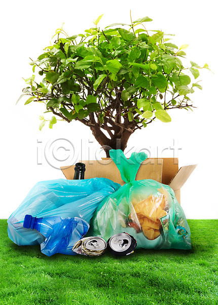 사람없음 JPG 포토 해외이미지 나무 쓰레기 재활용 재활용품 종이 찌그러짐 캔 폐기물 플라스틱 해외202004