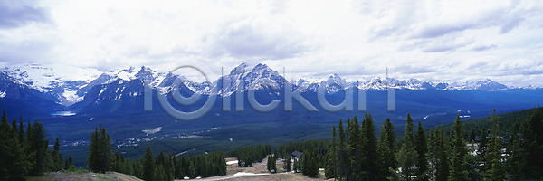 사람없음 JPG 포토 관광지 구름(자연) 나무 눈(날씨) 북아메리카 산 숲 야외 외국문화 자연 주간 캐나다 풍경(경치) 하늘 해외풍경