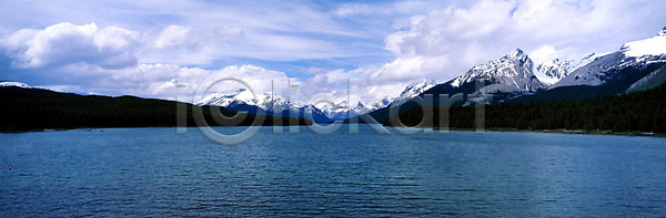 사람없음 JPG 포토 관광지 구름(자연) 눈(날씨) 마린레이크 마린호수 밴프 북아메리카 산 야외 외국문화 자연 주간 캐나다 풍경(경치) 하늘 해외풍경 호수