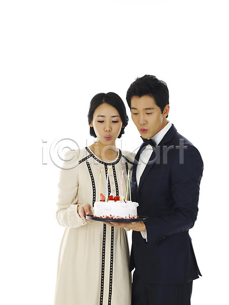 사랑 행복 남자 사람 여자 JPG 포토 누끼 미소(표정) 상반신 웃음 이벤트 커플 케이크 표현