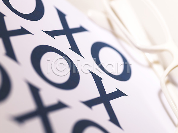 사람없음 JPG 포토 O X 기호 문자 문제 심볼 안경 알파벳 영어 표시 픽토그램
