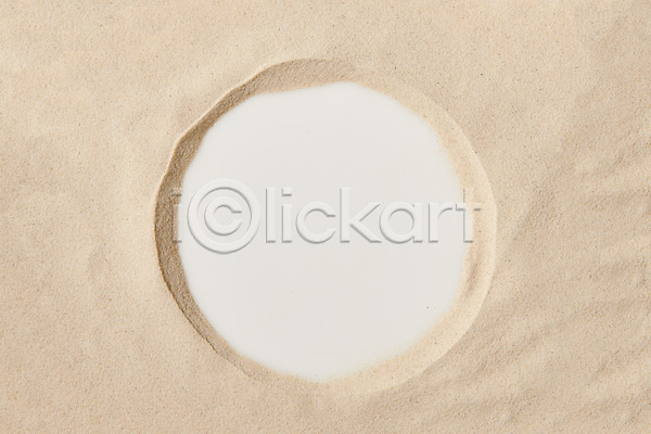 사람없음 JPG 포토 하이앵글 갈색 모래 백그라운드 스튜디오촬영 실내 원형 재질 질감 프레임 플랫레이 흙 흰배경 흰색