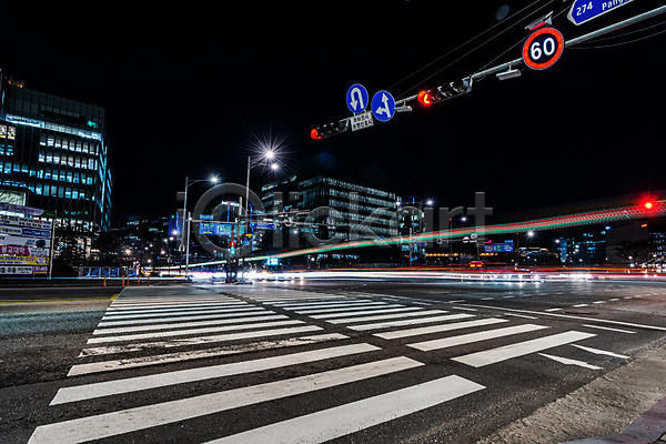사람없음 JPG 장노출 건물 궤적 도로 도시 도시풍경 빛 신호등 야간 야경 야외 풍경(경치) 횡단보도