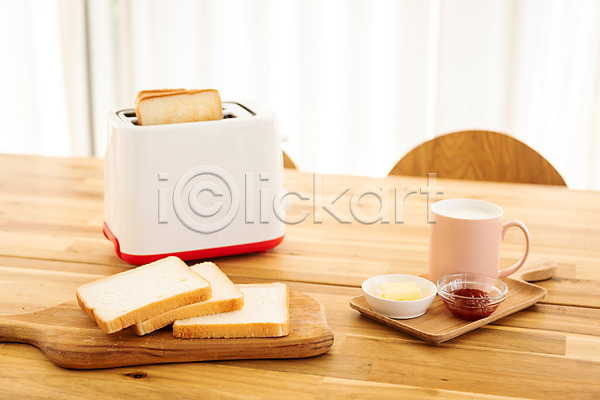 사람없음 JPG 포토 갈색 머그컵 브런치 빵 스튜디오촬영 식빵 식사 식탁 실내 아침 아침식사 음식 커피 토스트 토스트기