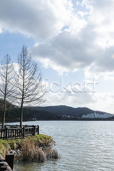 사람없음 JPG 포토 구름(자연) 나무 날씨 맑음 봄 야외 주간 파란색 풍경(경치) 하늘 호수