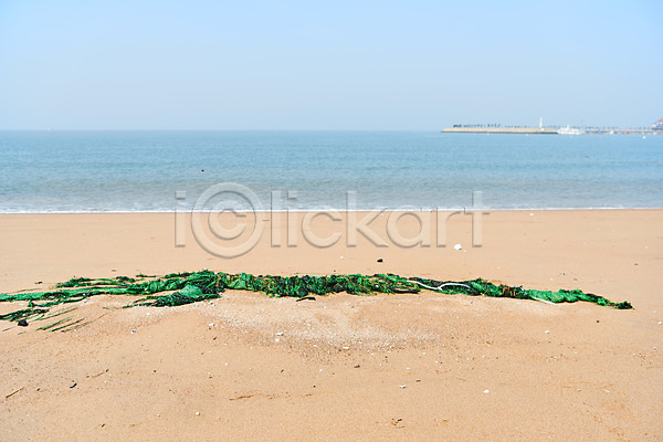 사회이슈 수질오염 환경오염 사람없음 JPG 포토 그린캠페인 그물 모래 바다 쓰레기 야외 오염 왕산해수욕장 자연 자연보호 주간 해변 해양쓰레기 환경