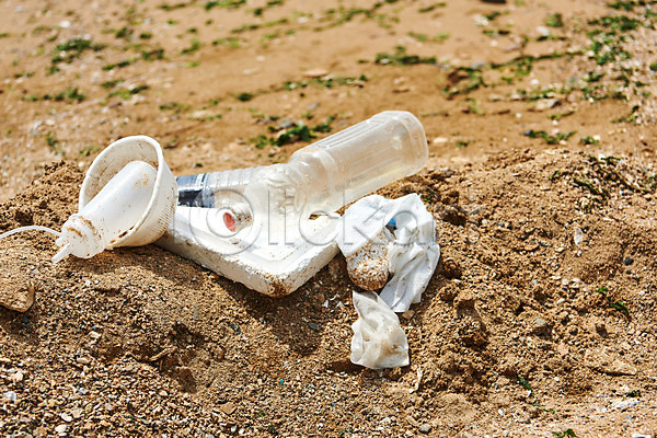사회이슈 수질오염 환경오염 사람없음 JPG 포토 궁평해수욕장 그린캠페인 모래 바다 스티로폼 쓰레기 야외 오염 자연 자연보호 주간 페트병 해변 해양쓰레기 환경