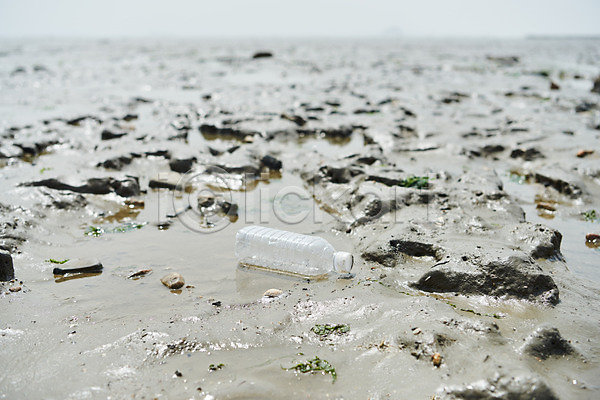 사회이슈 수질오염 환경오염 사람없음 JPG 포토 갯벌 궁평해수욕장 그린캠페인 모래 바다 쓰레기 야외 오염 자연 자연보호 주간 페트병 해변 해양쓰레기 환경