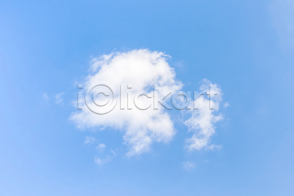 사람없음 JPG 포토 겨울 구름(자연) 뭉게구름 백그라운드 야외 자연 주간 풍경(경치) 하늘 하늘색 햇빛