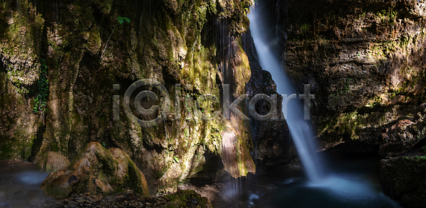 보호 신선 흐름 사람없음 JPG 포토 해외이미지 가을 개울 겨울 골짜기 공원 내추럴 물 바위 바이에른 봄 산 숲 시골 야외 얼음 여행 이끼 자연 초록색 폭포 하이킹 해외202007 해외포토 휴가 흥미