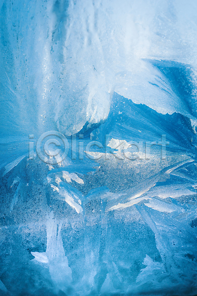 추위 사람없음 JPG 포토 해외이미지 겨울 계절 내추럴 냉동 반짝임 반투명 백그라운드 빙하 서리 얼음 유리 질감 창문 추상 크리스탈 파란색 패턴 해외202007