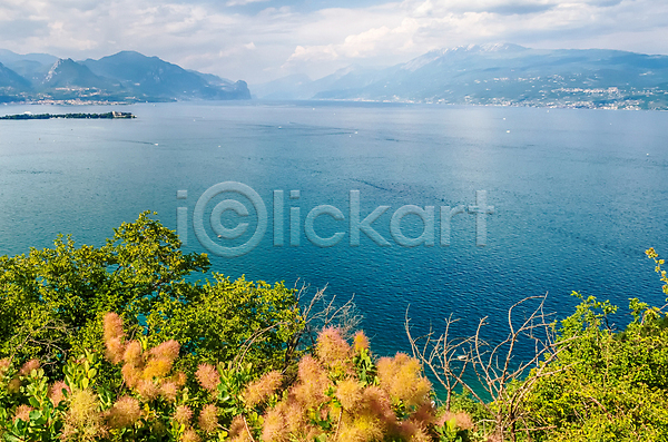 사람없음 JPG 포토 해외이미지 물 산 섬 수평선 여행 유럽 이탈리아 자연 파란색 풍경(경치) 하늘 해외202007 호수