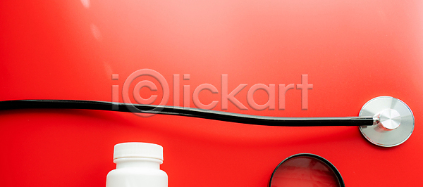 고통 보호 스트레스 사람없음 JPG 포토 해외이미지 건강 공격 긴급 돌봄 맥박 목재 백그라운드 병원 보험 빨간색 수술 심장병 암 압력 약 오브젝트 외과 의사 장비 질병 청진기 치료 컨셉 타격 탁자 하트 해로움 해외202007 해외포토 화상 환자 회색