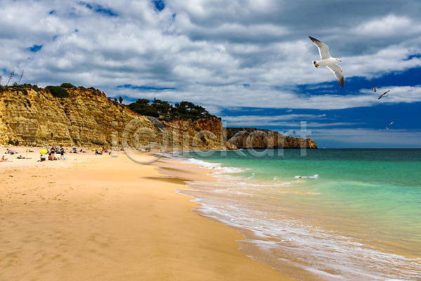 사람없음 JPG 포토 해외이미지 대서양 맑음 모래 모래사장 물 바다 여름(계절) 여행 유럽 자연 파란색 포르투갈 풍경(경치) 하늘 해외202007