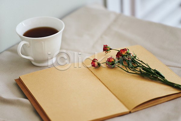 감성 사람없음 JPG 포토 공책 꽃 드라이플라워 실내 오브젝트 장미 책 커피 커피잔