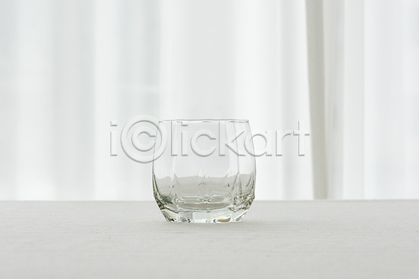 사람없음 JPG 포토 백그라운드 소확행 스튜디오촬영 식탁 실내 음료 잔 취미 카페 한개 홈카페 흰배경 흰색