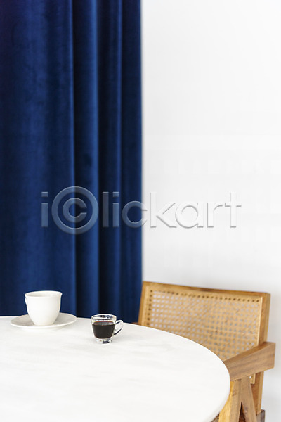 사람없음 JPG 포토 소확행 스튜디오촬영 실내 에스프레소 에스프레소잔 음료 의자 잔 취미 카페 커피잔 탁자 홈카페 흰배경