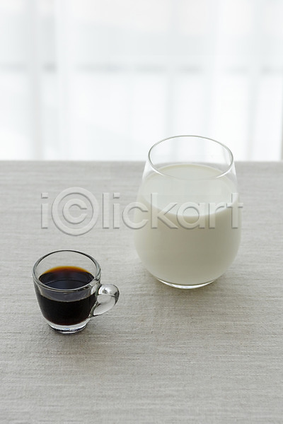 사람없음 JPG 포토 소확행 스튜디오촬영 실내 에스프레소 에스프레소잔 우유 음료 취미 카페 탁자 홈카페 흰배경