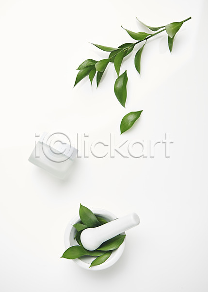사람없음 JPG 포토 하이앵글 공병 막자사발 뷰티 스튜디오촬영 식물 실내 실험기구 오브젝트 잎 플랫레이 화장품 흰배경