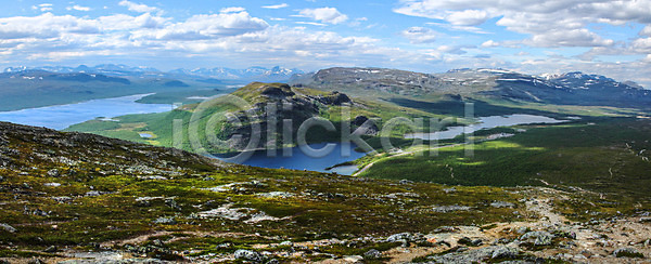 사람없음 JPG 포토 해외이미지 내추럴 바위 산 스칸디나비아 야외 언덕 여름 여행 유럽 자연 장면 절정 초록색 파노라마 파란색 풍경 핀란드 하늘 해외202008 해외포토